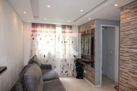 Sala de apartamento para alugar com 2 quartos, 45m² em Jardim Santa Teresinha, São Paulo