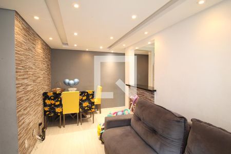 Sala de apartamento para alugar com 2 quartos, 45m² em Jardim Santa Teresinha, São Paulo