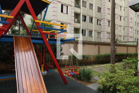 Apartamento para alugar com 45m², 2 quartos e sem vagaÁrea comum - Playground