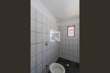 Casa à venda com 100m², 2 quartos e 1 vagaBanheiro da Suíte 2