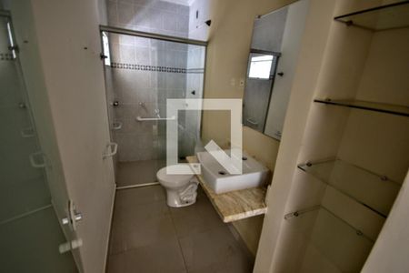 Casa para alugar com 5 quartos, 300m² em Vila Lemos, Campinas