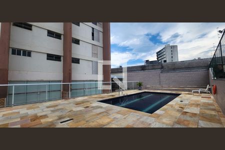 Apartamento para alugar com 142m², 3 quartos e 2 vagas Apartamento para alugar com 142m², 3 quartos e 2 vagasÁrea comum - Piscina