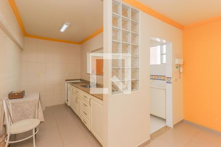 Apartamento para alugar com 142m², 3 quartos e 2 vagas Apartamento para alugar com 142m², 3 quartos e 2 vagasCozinha