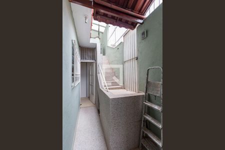 Casa à venda com 300m², 2 quartos e 1 vagaCasa 1 -Área de Serviço