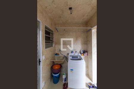 Casa à venda com 300m², 2 quartos e 1 vagaCasa 1 -Área de Serviço