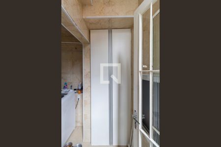 Casa à venda com 300m², 2 quartos e 1 vagaCasa 1 -Área de Serviço