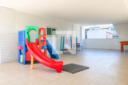 Apartamento para alugar com 65m², 2 quartos e 1 vaga Apartamento para alugar com 65m², 2 quartos e 1 vagaÁrea comum - Playground