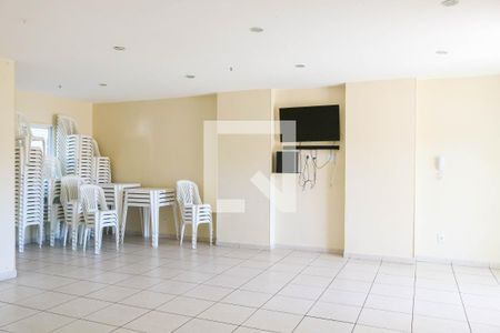 Apartamento para alugar com 65m², 2 quartos e 1 vaga Apartamento para alugar com 65m², 2 quartos e 1 vagaÁrea comum - Salão de festas
