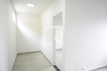Sala de casa para alugar com 1 quarto, 25m² em Jardim Patente, São Paulo
