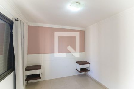 Quarto 1 de apartamento para alugar com 2 quartos, 74m² em Jardim Maria Rosa, Taboão da Serra