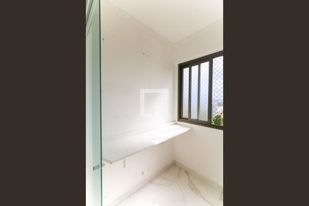 Apartamento para alugar com 74m², 2 quartos e 1 vagaÁrea de Serviço