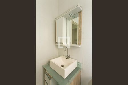 Casa de condomínio à venda com 120m², 3 quartos e 1 vaga Casa de condomínio à venda com 120m², 3 quartos e 1 vagaBanheiro Social