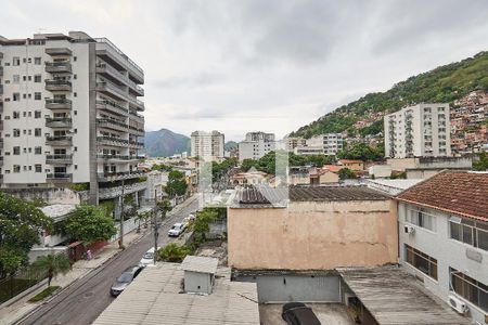 Apartamento à venda com 60m², 2 quartos e 1 vagaÁrea de Serviço VIsta
