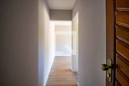 Corredor de apartamento para alugar com 2 quartos, 50m² em São Lourenço, Niterói