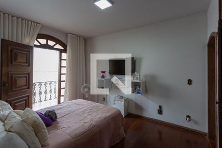 Casa à venda com 752m², 8 quartos e 5 vagasSuíte 3