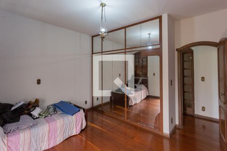 Casa à venda com 752m², 8 quartos e 5 vagasQuarto 2