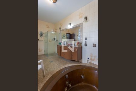 Casa à venda com 752m², 8 quartos e 5 vagasSuíte