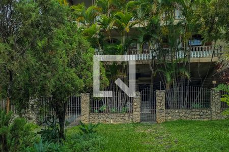 Casa à venda com 752m², 8 quartos e 5 vagasFachada