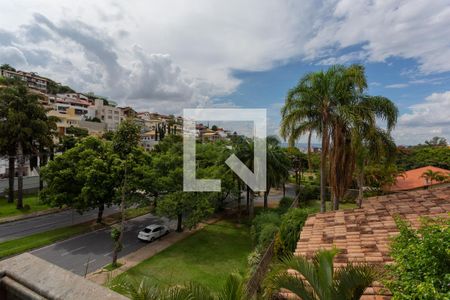Casa à venda com 752m², 8 quartos e 5 vagasÁrea Externa