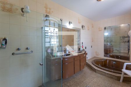 Casa à venda com 752m², 8 quartos e 5 vagasSuíte