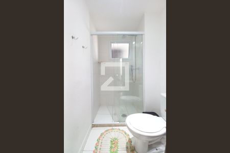 Banheiro de apartamento à venda com 3 quartos, 67m² em Vila Satúrnia, Campinas