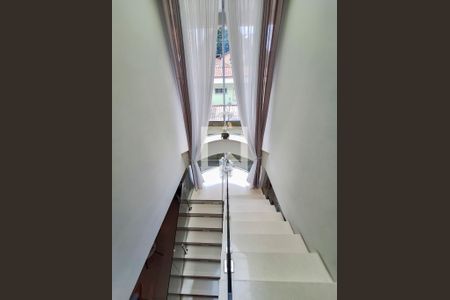 Hall escadas de casa à venda com 3 quartos, 350m² em Santana, São Paulo