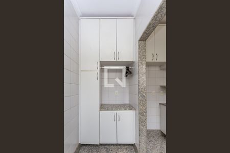 Apartamento para alugar com 70m², 3 quartos e 1 vagaÁrea de Serviço