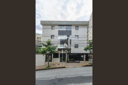 Apartamento para alugar com 70m², 3 quartos e 1 vagaFachada