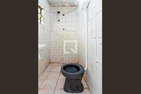Banheiro de casa para alugar com 1 quarto, 21m² em Jardim Veronica, São Paulo