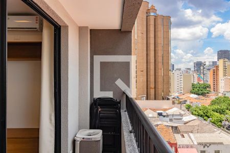 Varanda  de apartamento para alugar com 1 quarto, 25m² em Pinheiros, São Paulo