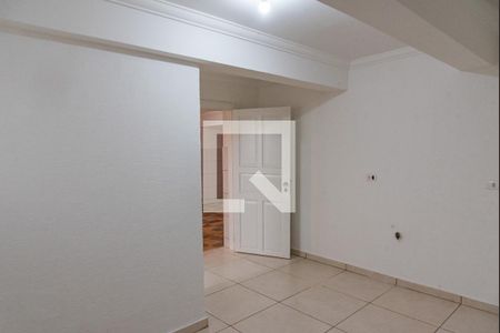 Casa à venda com 145m², 2 quartos e 4 vagasQuarto de serviço