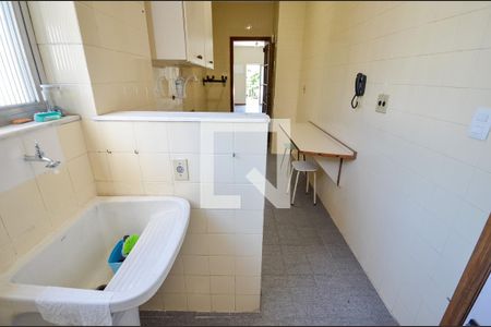 Apartamento à venda com 70m², 2 quartos e 1 vagaÁrea de Serviço