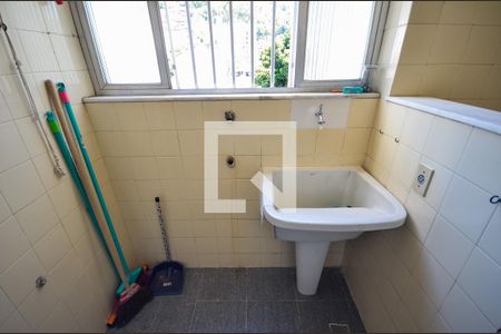 Apartamento à venda com 70m², 2 quartos e 1 vagaÁrea de Serviço