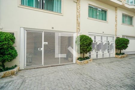 Casa de condomínio à venda com 142m², 2 quartos e 2 vagasFachada