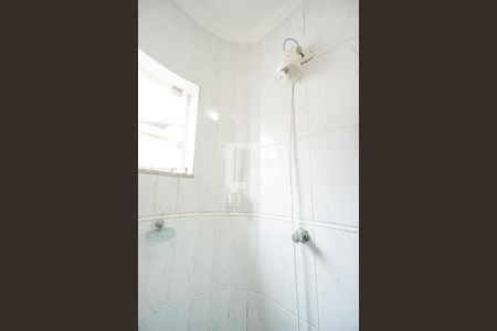 Casa de condomínio à venda com 142m², 2 quartos e 2 vagasBanheiro da suíte 01