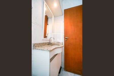 Casa de condomínio à venda com 142m², 2 quartos e 2 vagasBanheiro da suíte 02