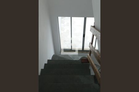 Casa para alugar com 50m², 2 quartos e 1 vagaEscada