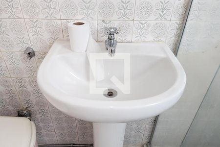 Apartamento à venda com 63m², 2 quartos e 1 vaga Apartamento à venda com 63m², 2 quartos e 1 vagaBanheiro
