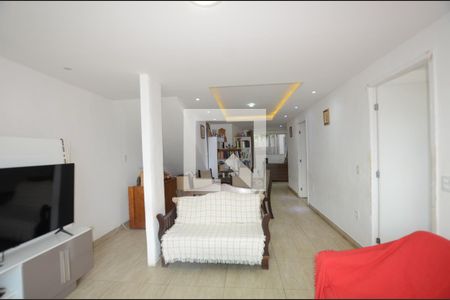 Sala de apartamento para alugar com 2 quartos, 120m² em Vila Valqueire, Rio de Janeiro