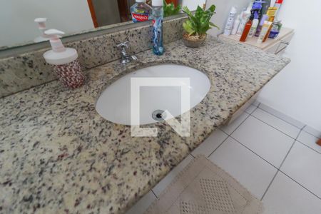 Casa à venda com 72m², 2 quartos e 1 vagaBanheiro