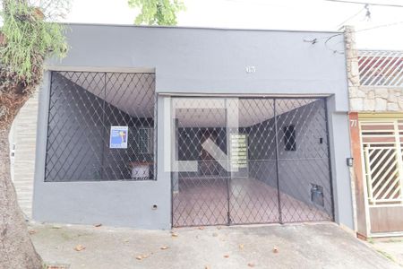 Casa à venda com 72m², 2 quartos e 1 vagaFachada