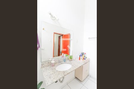 Casa à venda com 72m², 2 quartos e 1 vagaBanheiro