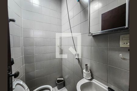Apartamento para alugar com 400m², 5 quartos e 2 vagasBanheiro de serviço