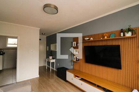 Sala de apartamento à venda com 3 quartos, 75m² em Medianeira, Porto Alegre