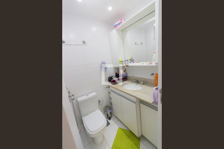 Apartamento para alugar com 69m², 2 quartos e 1 vaga Apartamento para alugar com 69m², 2 quartos e 1 vagaBanheiro da Suíte