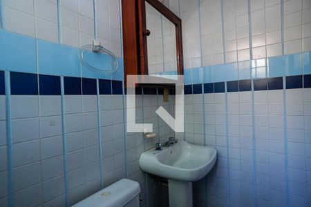 Banheiro 1 de casa à venda com 5 quartos, 220m² em Piratininga, Niterói