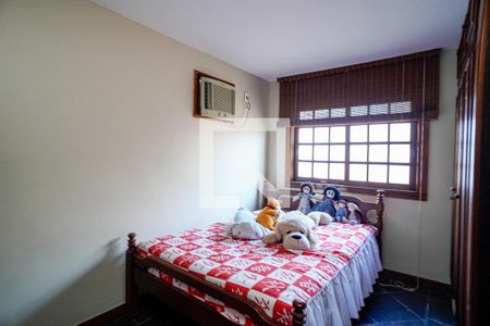 Quarto 1 de casa à venda com 5 quartos, 220m² em Piratininga, Niterói