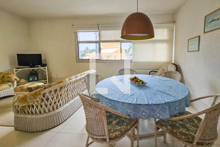 Sala de apartamento para alugar com 3 quartos, 118m² em Balneario Guarujá, Guarujá