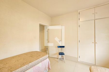 Quarto 1 de apartamento para alugar com 3 quartos, 118m² em Balneario Guarujá, Guarujá