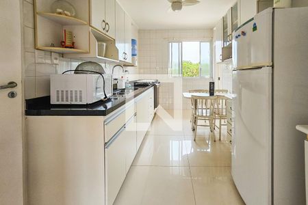Apartamento para alugar com 118m², 3 quartos e 2 vagas Apartamento para alugar com 118m², 3 quartos e 2 vagasCozinha